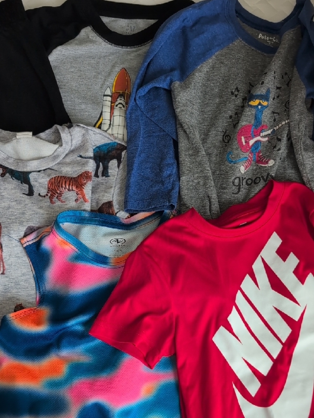 Bundle of 6 Boy's Size 6 Items